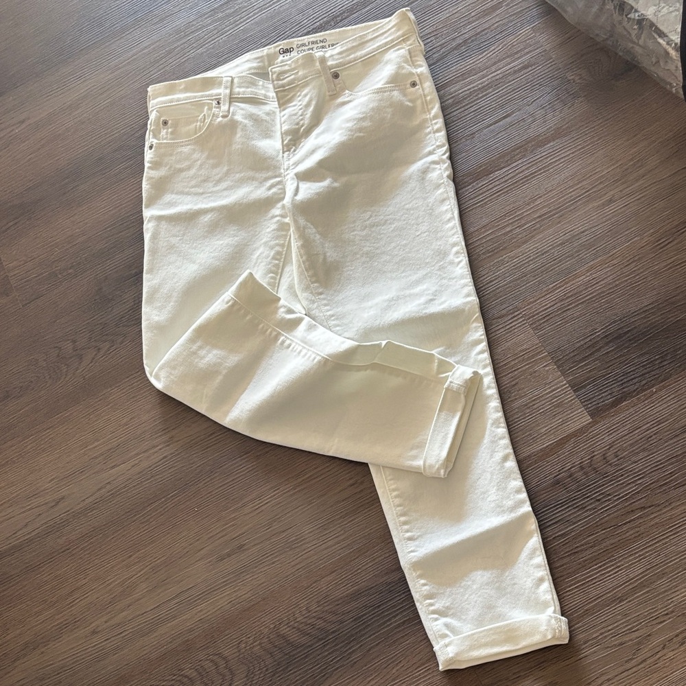 GAP Classic White Jeans
